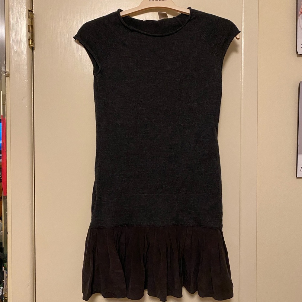 Shoshanna Small Black Cap Sleeve Dress with Ruffled Hem